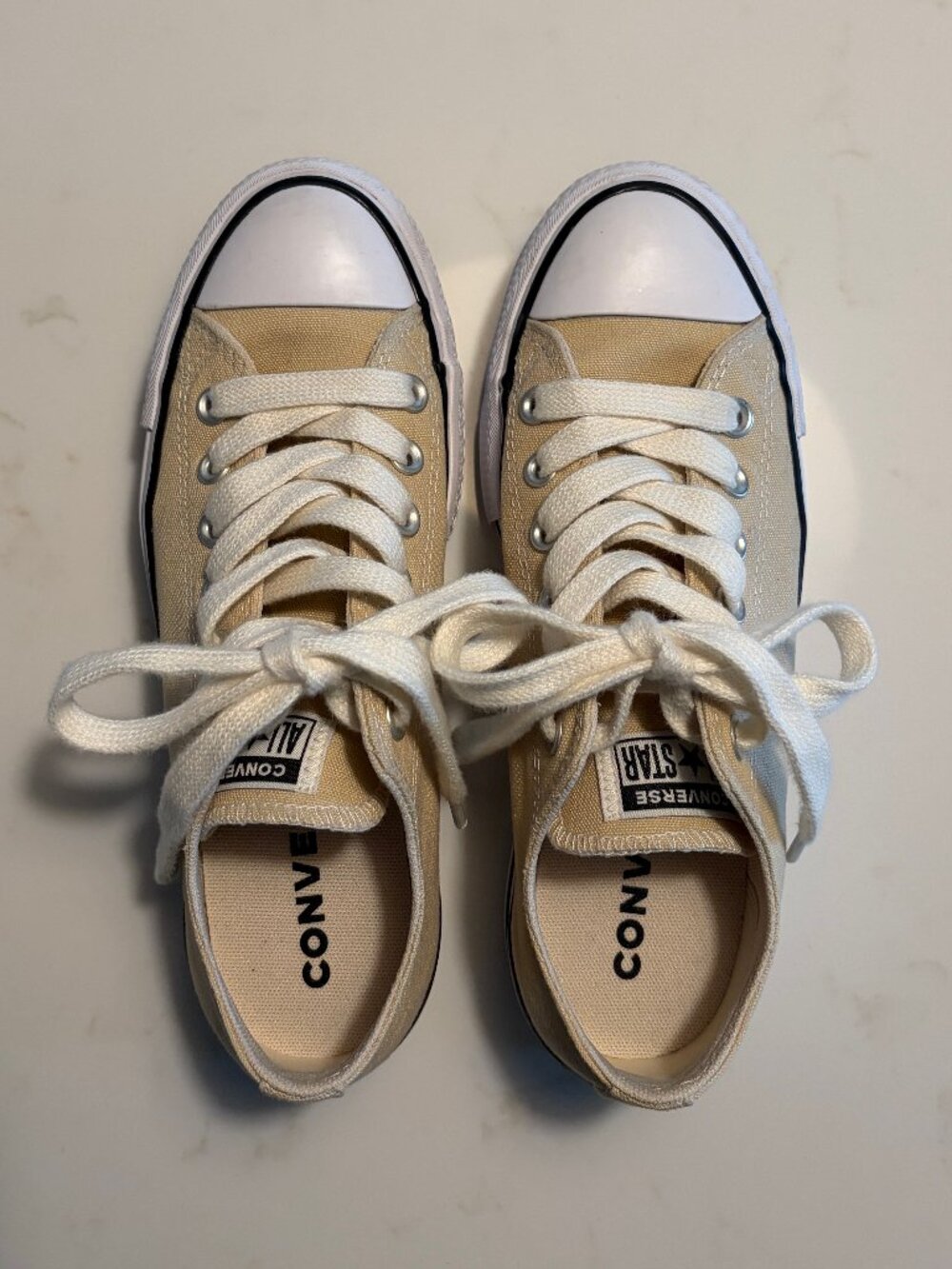 CONVERSE Chuck Taylor All Star Lift Platform Low Top Sneakers
